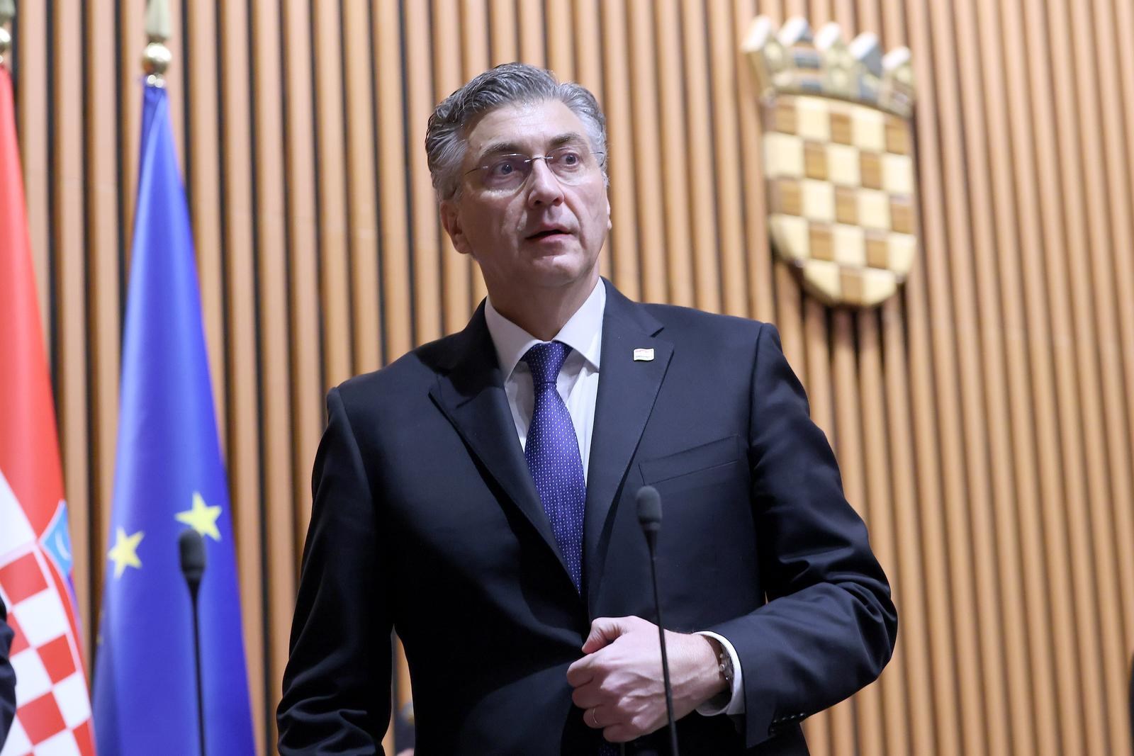 Oporba postavljala pitanja jednom te istom ministru. Plenković: Stalno radite dramu