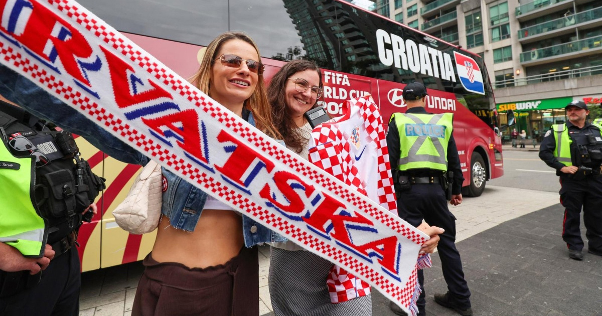 FOTO Uoči utakmice s Panamom Vatrene dočekali brojni navijači u Torontu