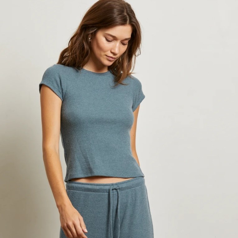 Jennifer Aniston navdušuje z znamko, za katero mnogi še niso slišali