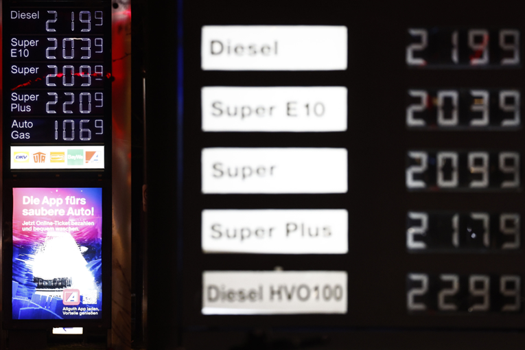 Europske zemlje uvode drastične mjere. Ljudi masovno toče gorivo u susjednim zemljama