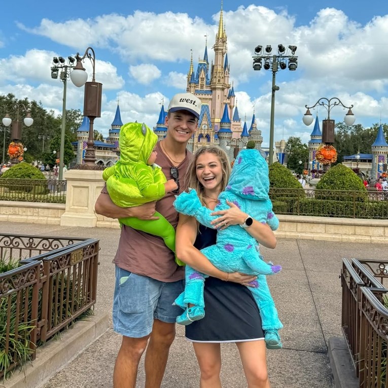 Generacija Z mijenja roditeljstvo: Njihova djeca ne znaju za Instagram ni kazne