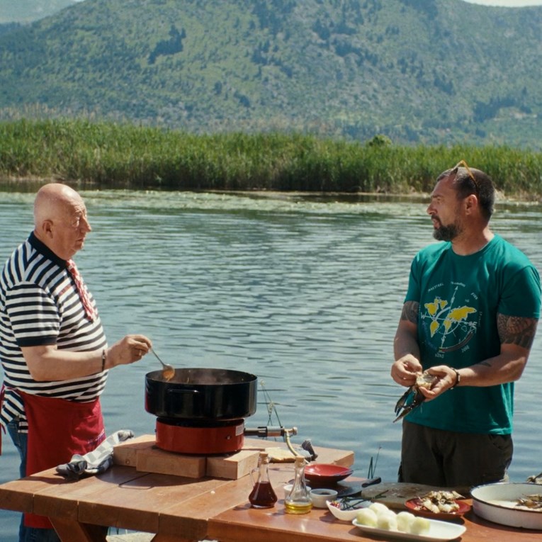 Omiljeni chef vraća se na male ekrane, u prvoj epizodi serijala kuhat će brudet