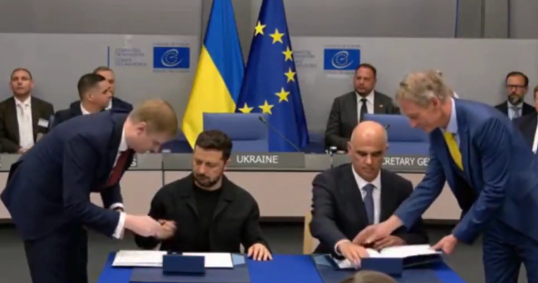 Zelenski potpisao osnivanje suda. Taj sud neće moći goniti Putina dok je na dužnosti