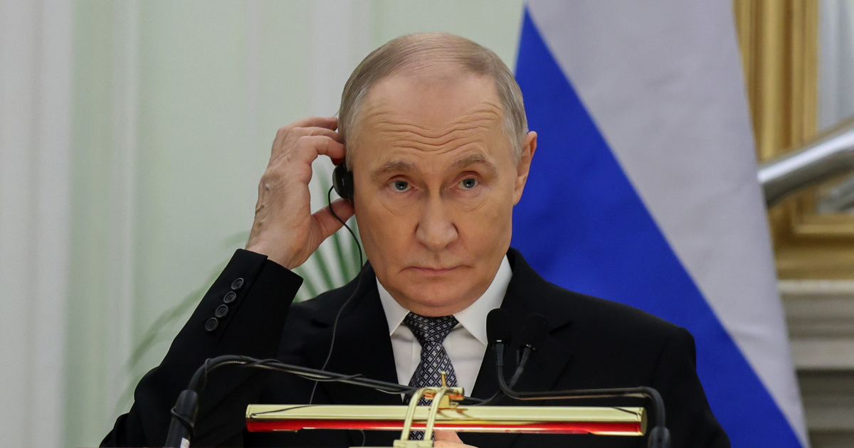 Putin jača svoje osiguranje. Ne smiju koristiti mobitele, moraju nositi maske...