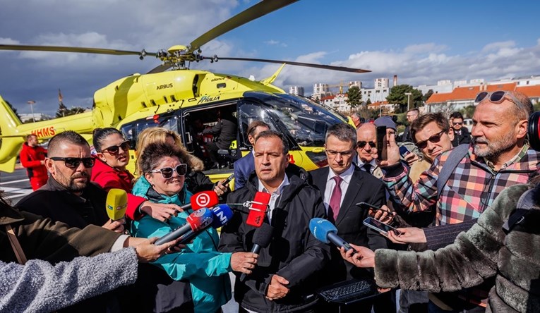 U Splitu otvoren bolnički helidrom, Beroš se vozio u helikopteru