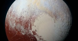Pluton je prekriven crvenim mrljama, no još uvijek ne znamo točno što su one