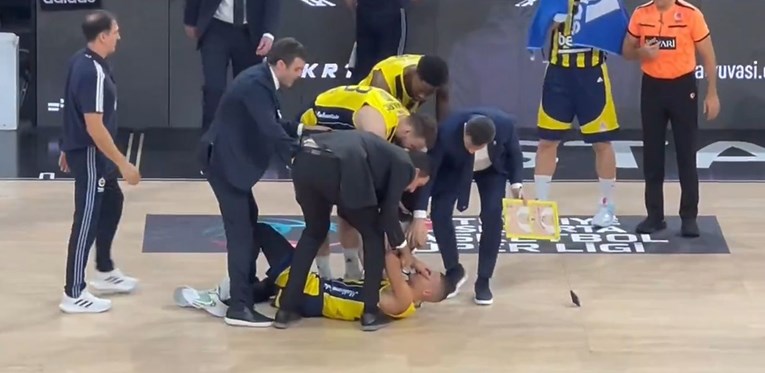 VIDEO Izraelca u turskoj ligi pogodili u glavu, djelomično je ostao bez vida