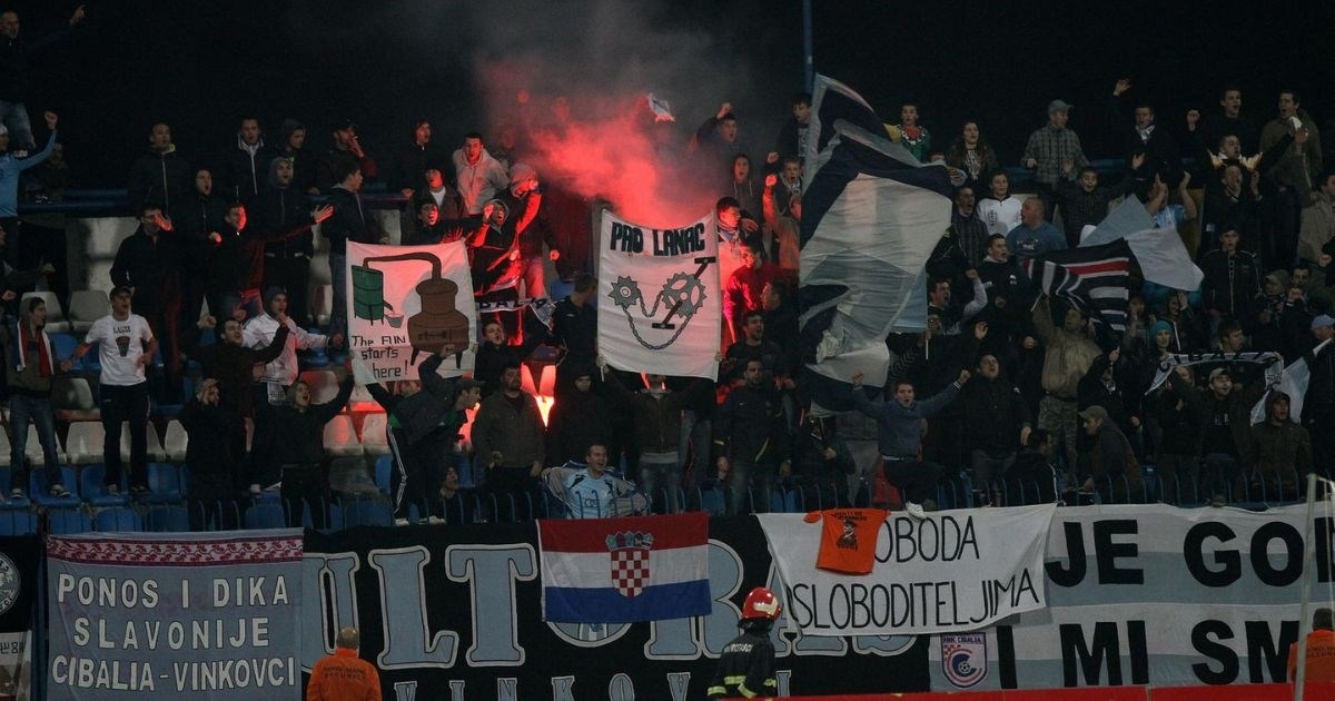 Vinkovački Ultrasi skandirali: Isus, Marija, Ustaše Cibalia