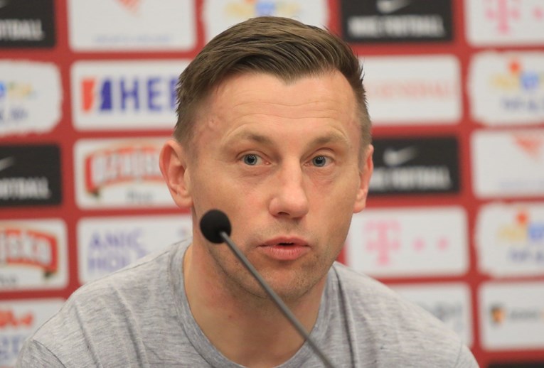 Ivica Olić izgubio treću utakmicu zaredom. CSKA pao u gradskom derbiju