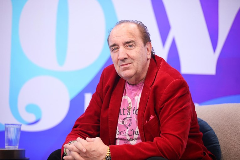 Mladen Grdović na Uskrs objavio fotografiju s kisikom: "Toliko sam ostarija"