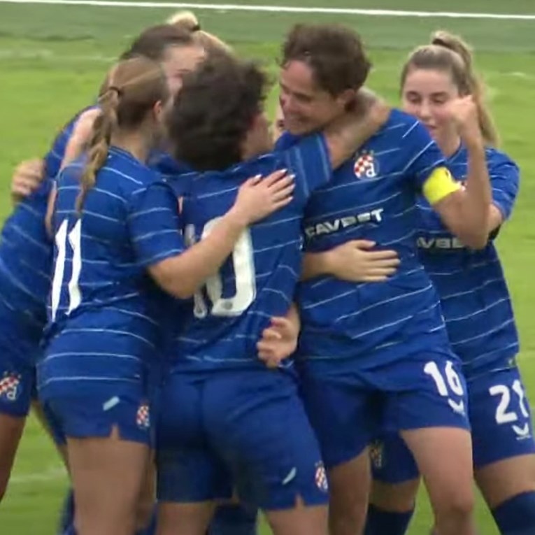 Dinamo - Hajduk 3:2. Dinamovke preokretom nanijele hajdučicama prvi poraz sezone