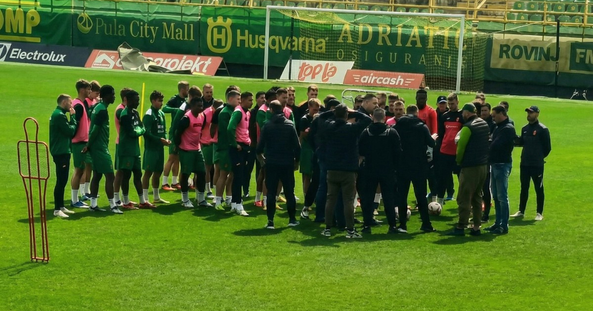 Navijači Istre upali na teren i prekinuli trening. Traže odlazak trenera