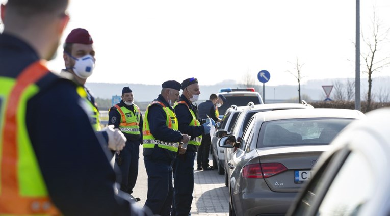 Žena u Pekingu prekršila karantenu radi trčanja. Dobila otkaz i izgon iz Kine