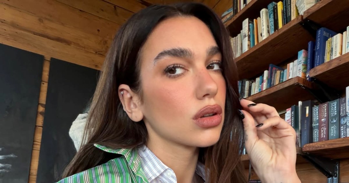 Dua Lipa pokazala odvažne modne kombinacije u Cape Townu