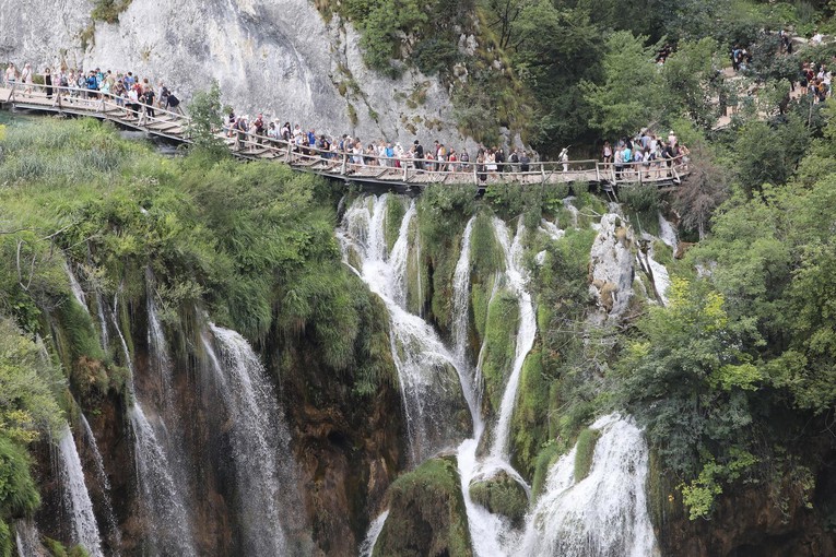 Plitvice, Krka i Vransko jezero dobivaju milijune za obnovu prirodnih područja