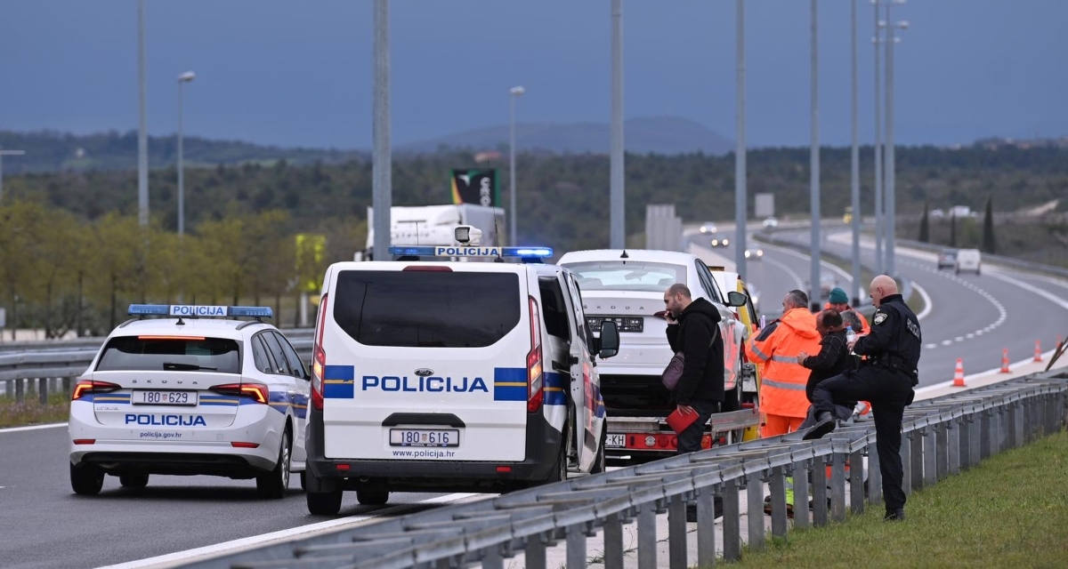 Na autocestama A3 i A4 prometne nesreće, vozi se uz ograničenja brzine