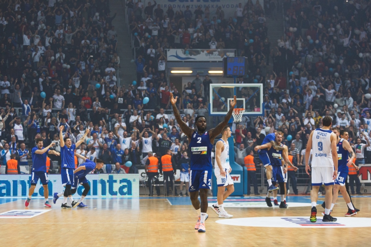 Tribine u Hrvatskoj su prazne i bez virusa. Štetu će imati Hajduk i Zadar