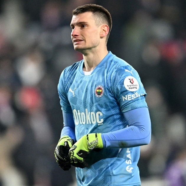 Turci: Mourinho otpisao Livakovića. Prodaje ga u Španjolsku?