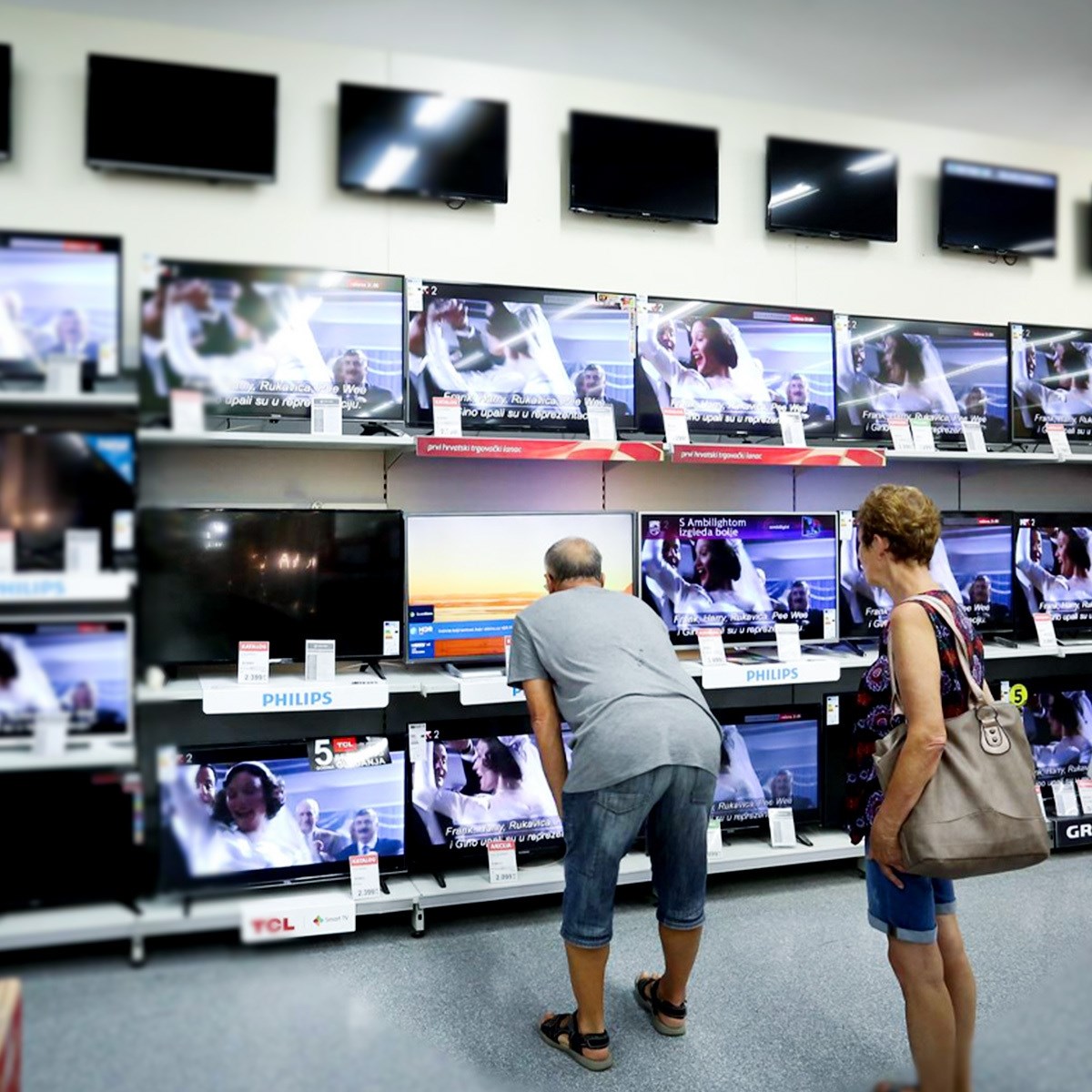 Nakon čepova i slamki, EU uhljebi diktiraju i koliko televizori smiju svijetliti