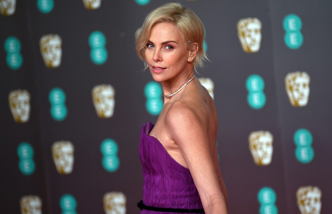 Kako Charlize Theron održava nevjerojatan izgled s 50 godina