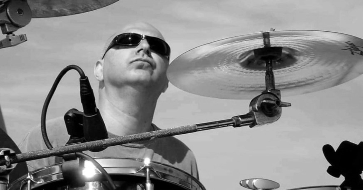 Preminuo je Nikica Duraković, bivši bubnjar Atomskog skloništa