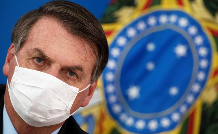 Bolsonaro rekao da je dobio plijesan u plućima nakon zaraze koronavirusom