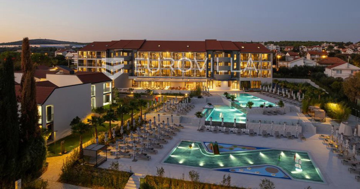 Kod nas se ovakvi stanovi rijetko viđaju. Ima bazene, wellness i plažu