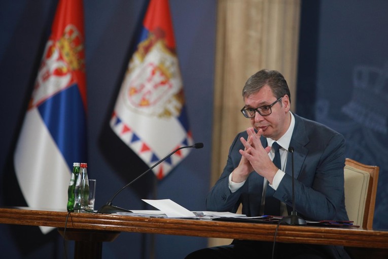 Vučić: Tražit ćemo da srpska vojska uđe na Kosovo. Opskrbljena je kao nikad