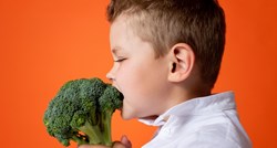 Roditelji koji odgajaju djecu koja se zdravo hrane nikad ne koriste ove četiri fraze