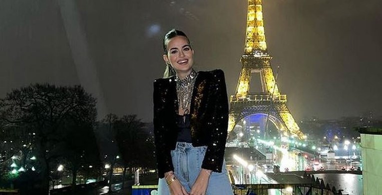 Adriana Ćaleta-Car pozirala ispred Eiffelovog tornja s torbicom kakva košta 12.000 kn