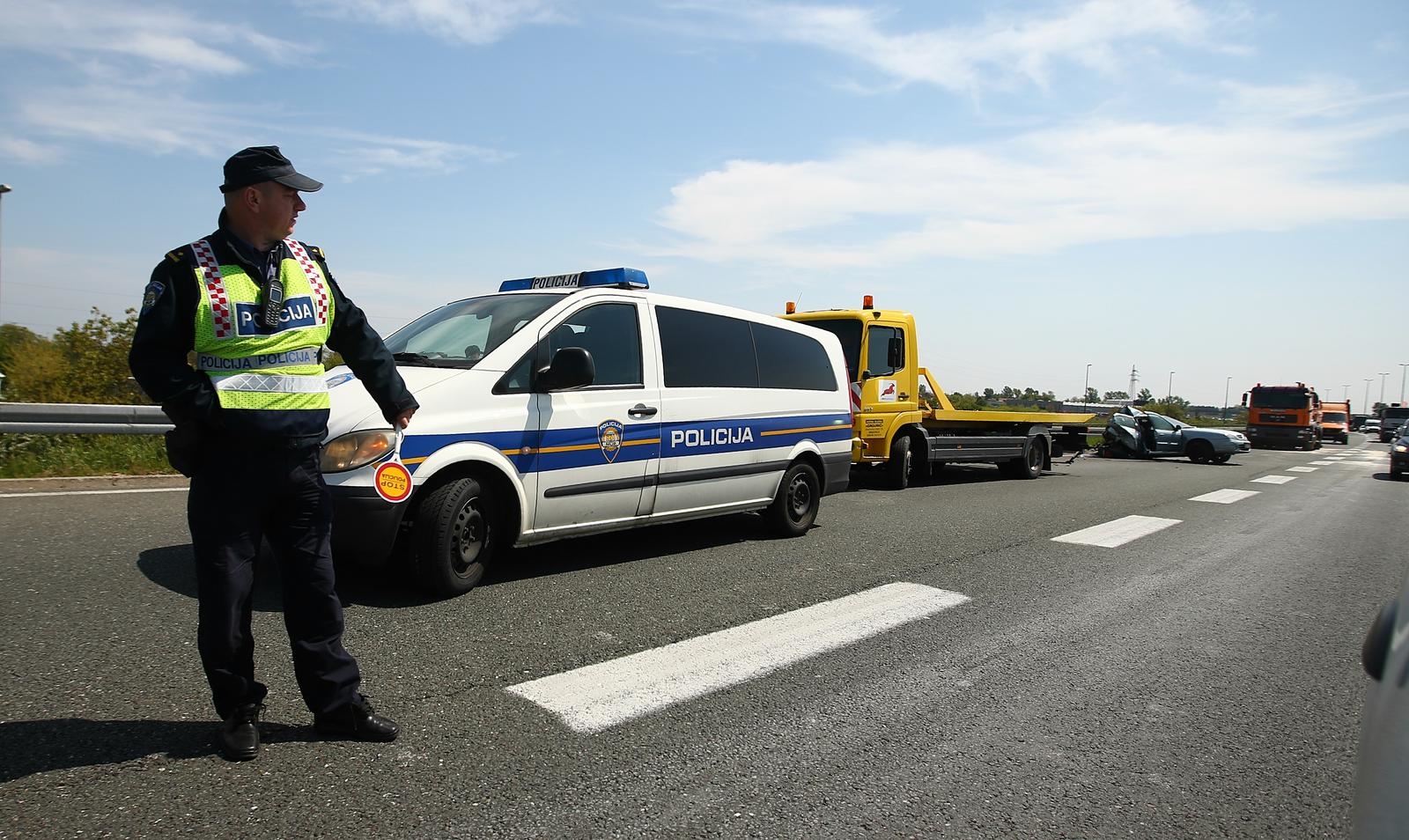 Na A3 nesreća, na A1 pas, u Lici magla. Ovo je jutrošnje stanje na cestama