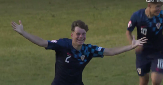 VIDEO Bek hrvatske U-17 reprezentacije uzeo je loptu na centru pa zabio sjajan gol