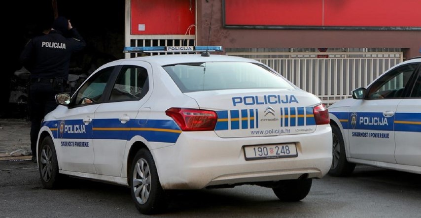 Policajac koji je 2021. šmrkao kokain u autu na Plitvicama osuđen na 2 i pol godine