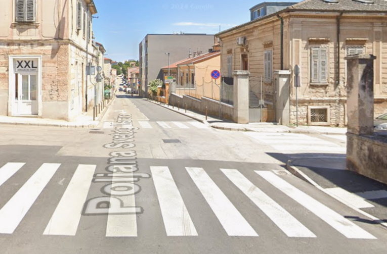 U Puli nožem napadnuta žena (69). Pronađen je počinitelj