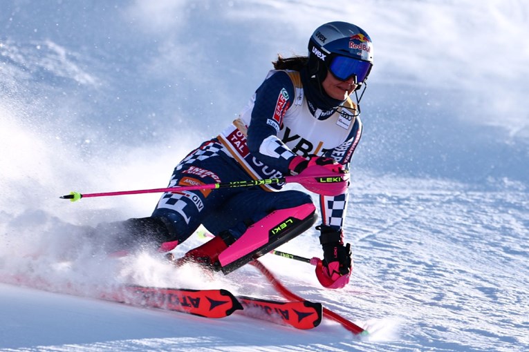 Ljutić u borbi za top 10 nakon prve vožnje. Maestralna Shiffrin uvjerljivo vodeća