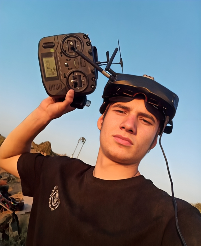 FOTO Ruski vojnik ubijen u Ukrajini. Rođen je 2007. godine