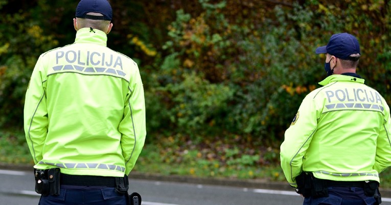 U Sloveniji pretresi kuća policajaca, navodno imali lažne covid-potvrde