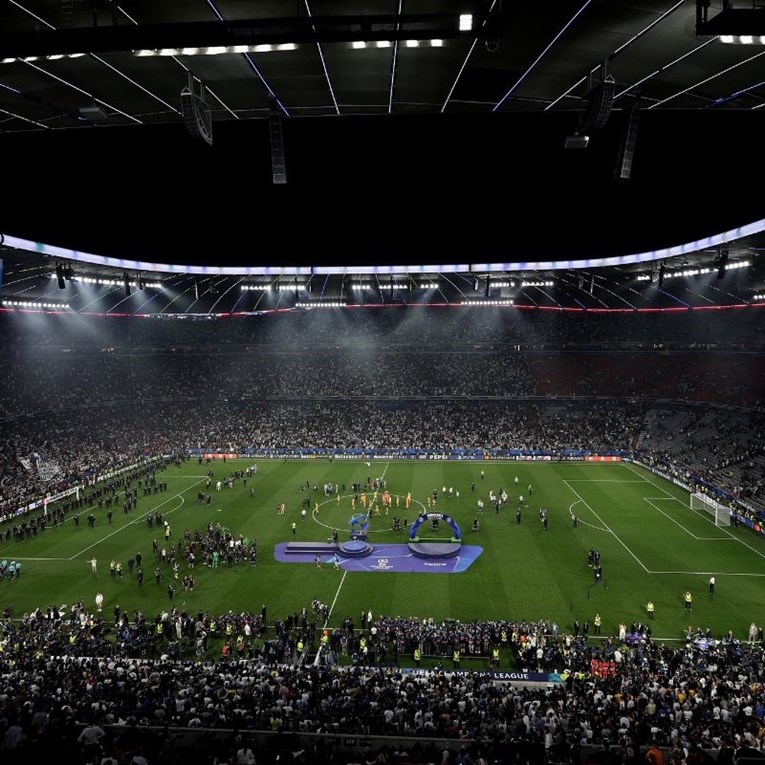 TikTokeri se skrivali u WC-u 27 sati pa besplatno gledali finale Lige prvaka?