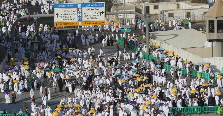 Milijun muslimana okupilo se istočno od Meke zbog hadža