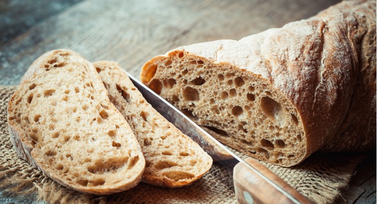 Mama otkrila trik uz koji ćete stari kruh učiniti ponovno svježim