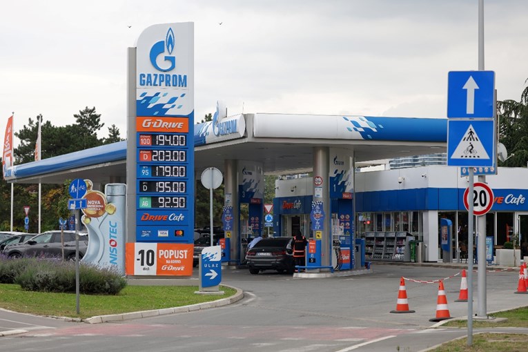 Žena rodila na benzinskoj postaji u Srbiji