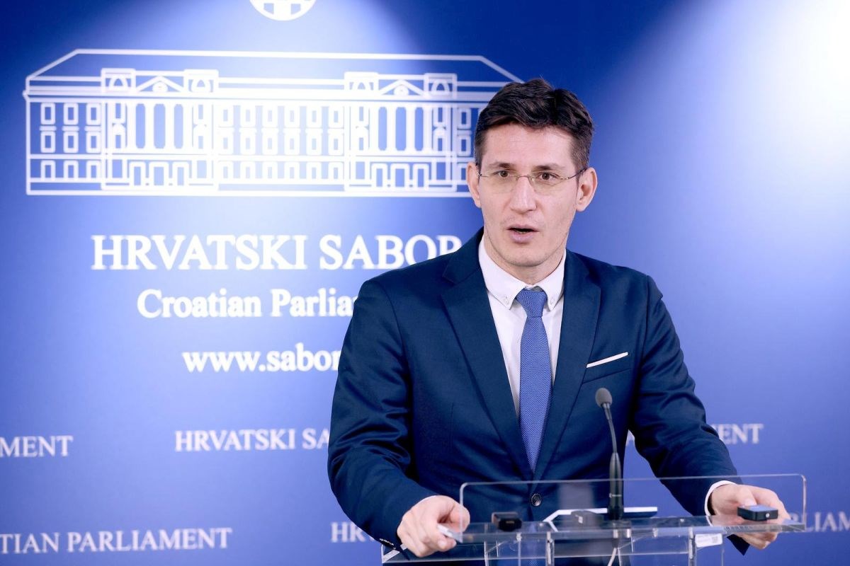 Troskot: Jesmo li trebali potrošiti dvije milijarde eura na tenkove?