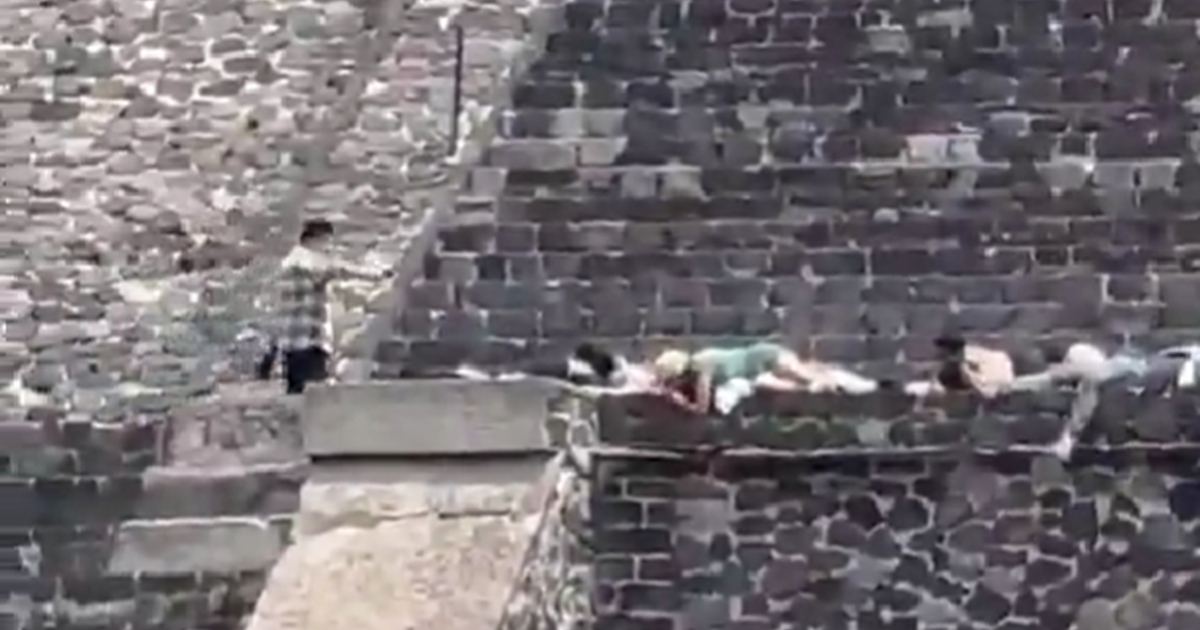 FOTO Pucnjava kod piramida u Meksiku: Napadač ubio turistkinju pa sebe