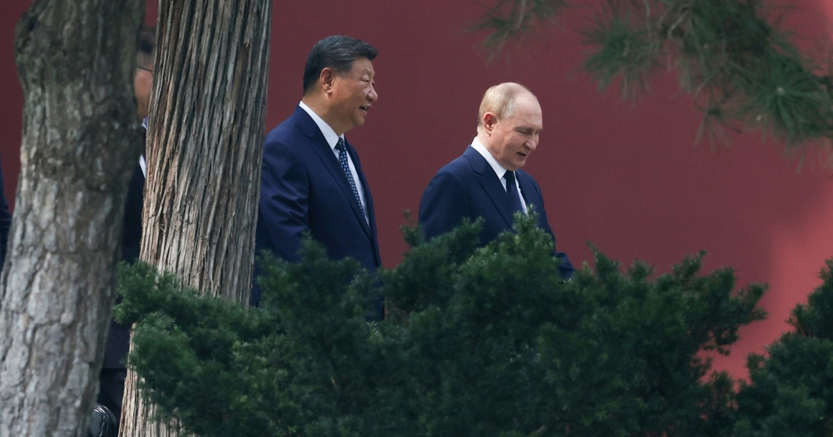 Povijesni trenutak u Pekingu, "osovina prevrata" prvi put na okupu. Poruka je jasna