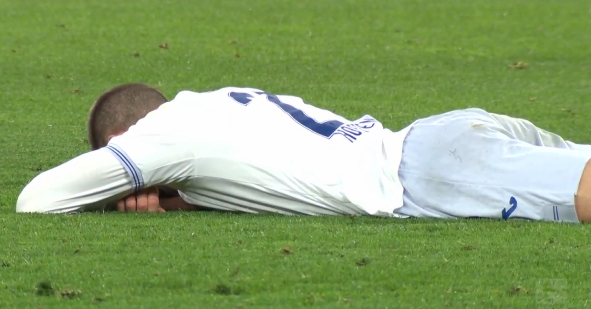 VIDEO Kramarić ostao ležati nakon duela. Trener ga odmah izvadio iz igre