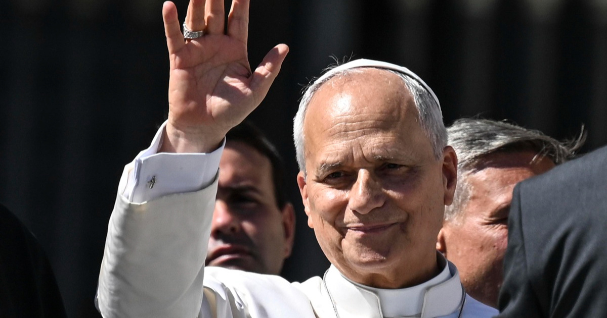 Papa stigao u Francusku. To je prvi službeni papinski posjet nakon 18 godina