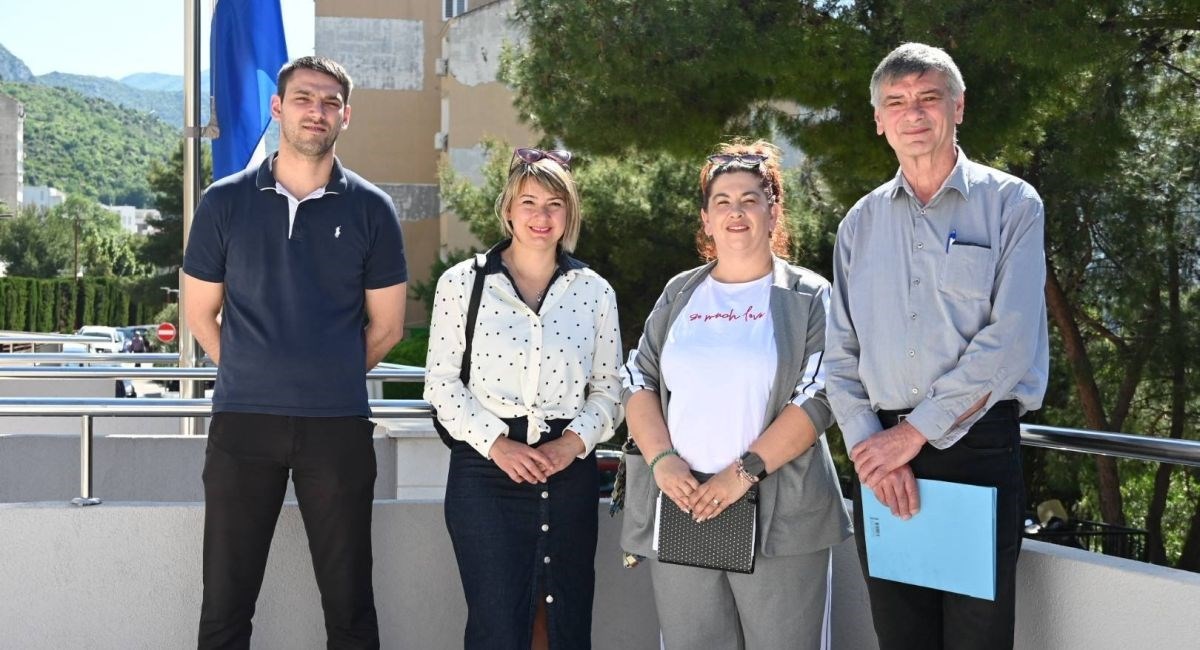 Mostovci: Fekalne vode izlaze na mjestu gdje se ljudi kupaju u Dubrovniku
