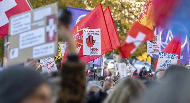 Anketa: Švicarci će na referendumu podržati vladin plan odgovora na pandemiju