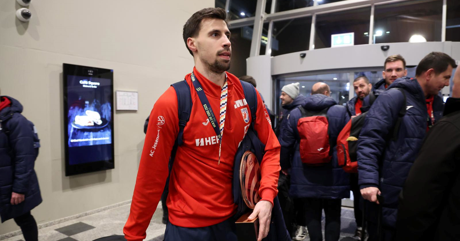 Kapetan rukometaša: Ne miješamo se u politiku, ali zaslužili smo doček s Thompsonom