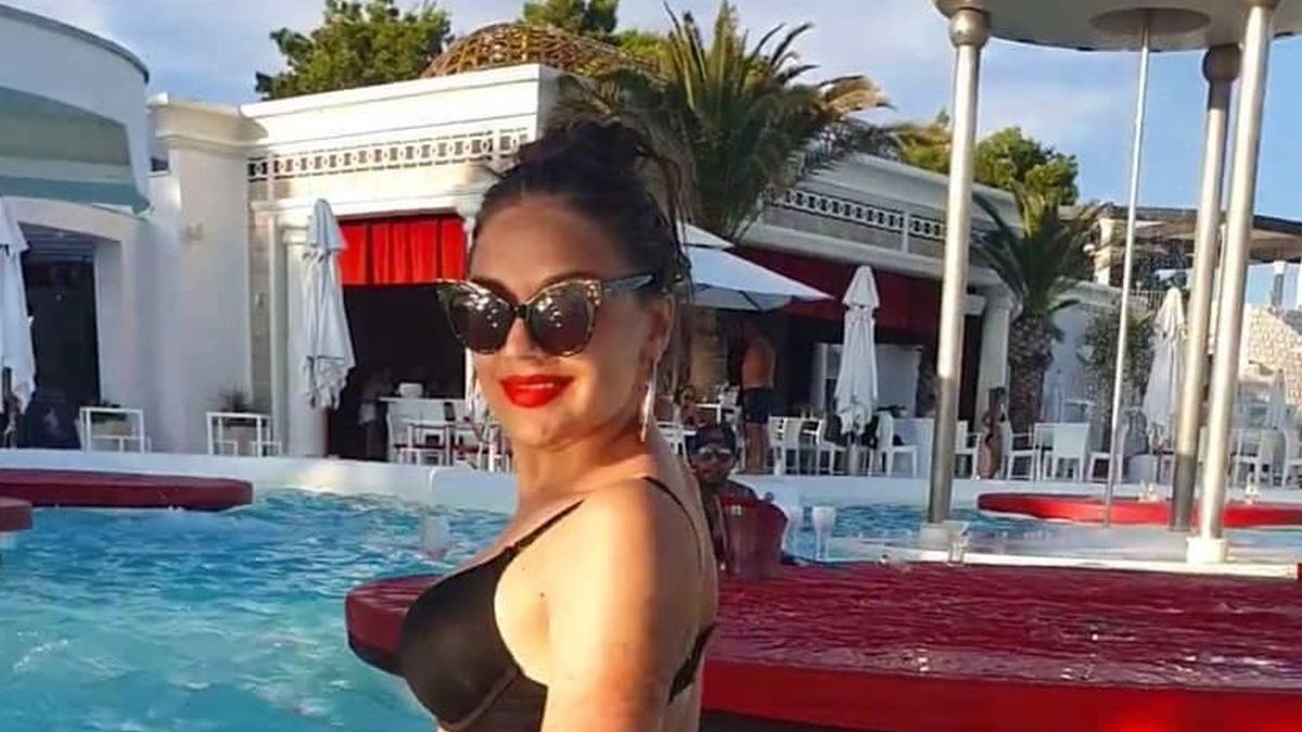 Voditeljica Lota na HRT-u zaziva ljeto fotografijom u tangicama